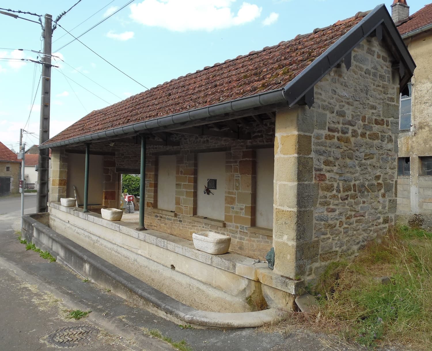 BELMONT fontaine-lavoir -