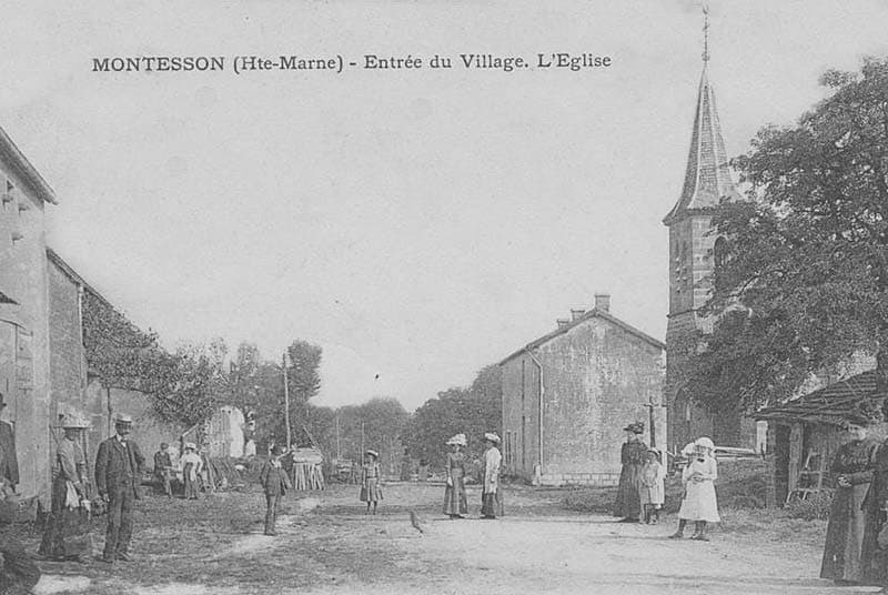 Carte postale de l'église de Montesson