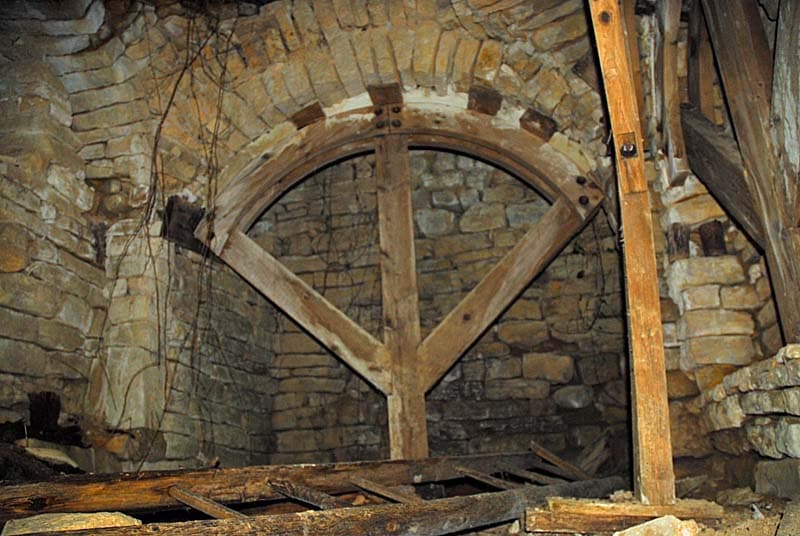 Ancien château de Montsaugeon