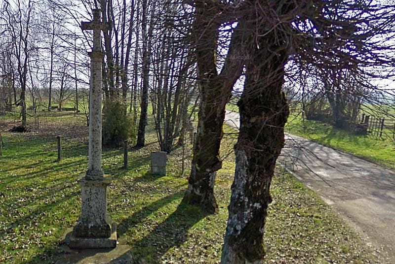 Croix à Is-en-Bassigny