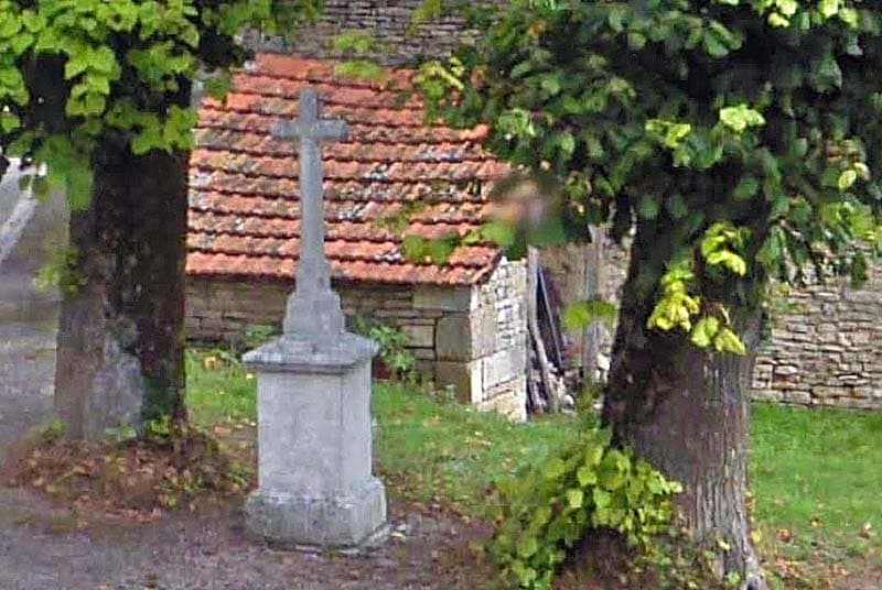 Croix à Voisines