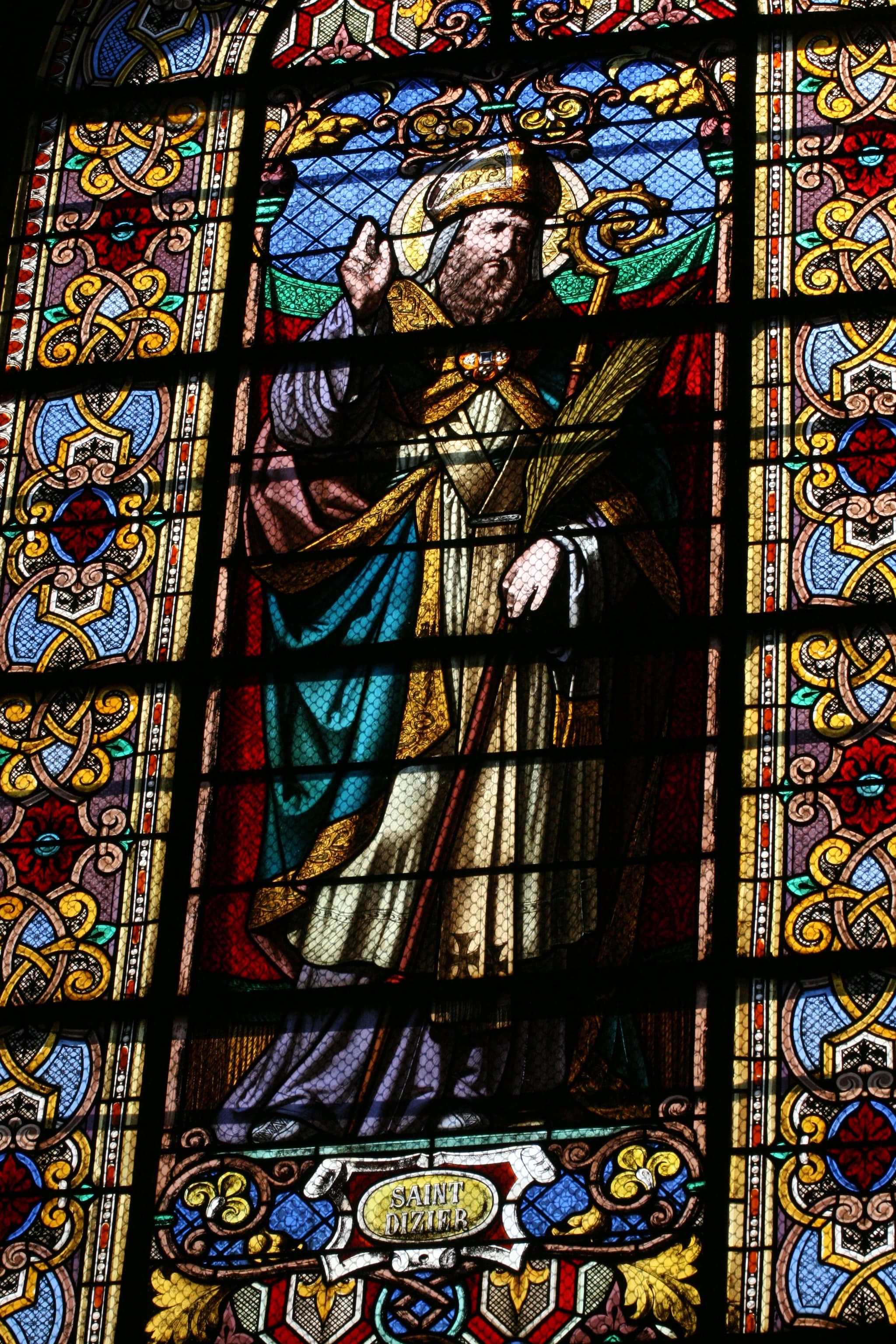 EGLISE NOTRE DAME VITRAIL SAINT DIZIER