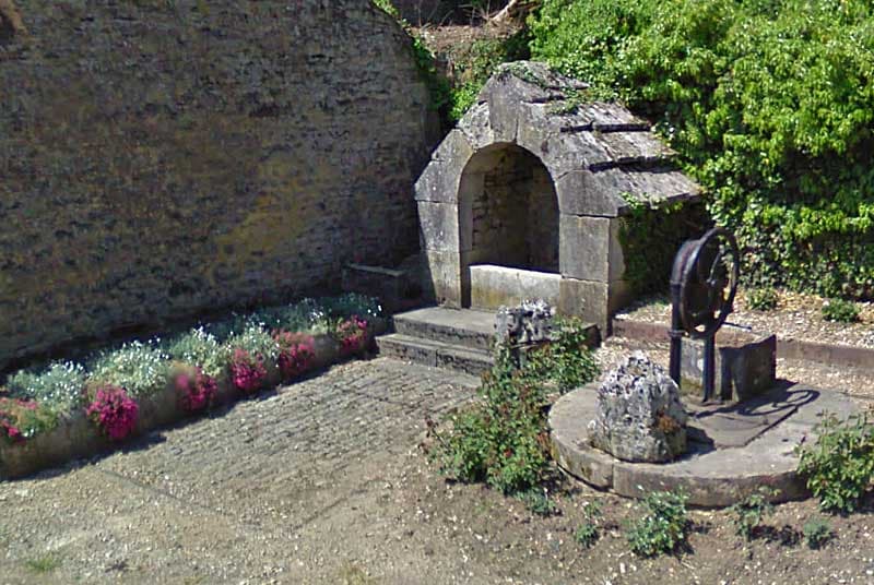 Ancienne fontaine de Tornay