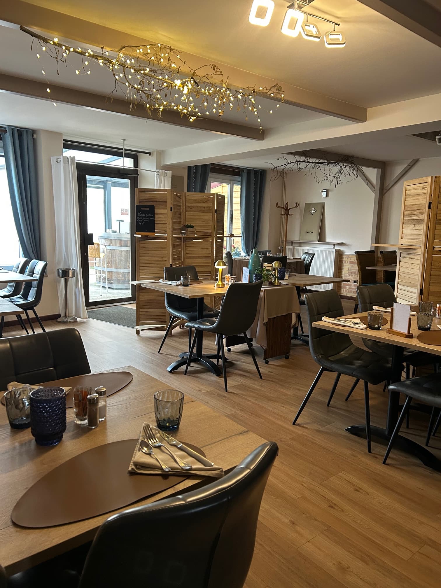 Auberge du Cheval Blanc - SALLE RESTAURANT