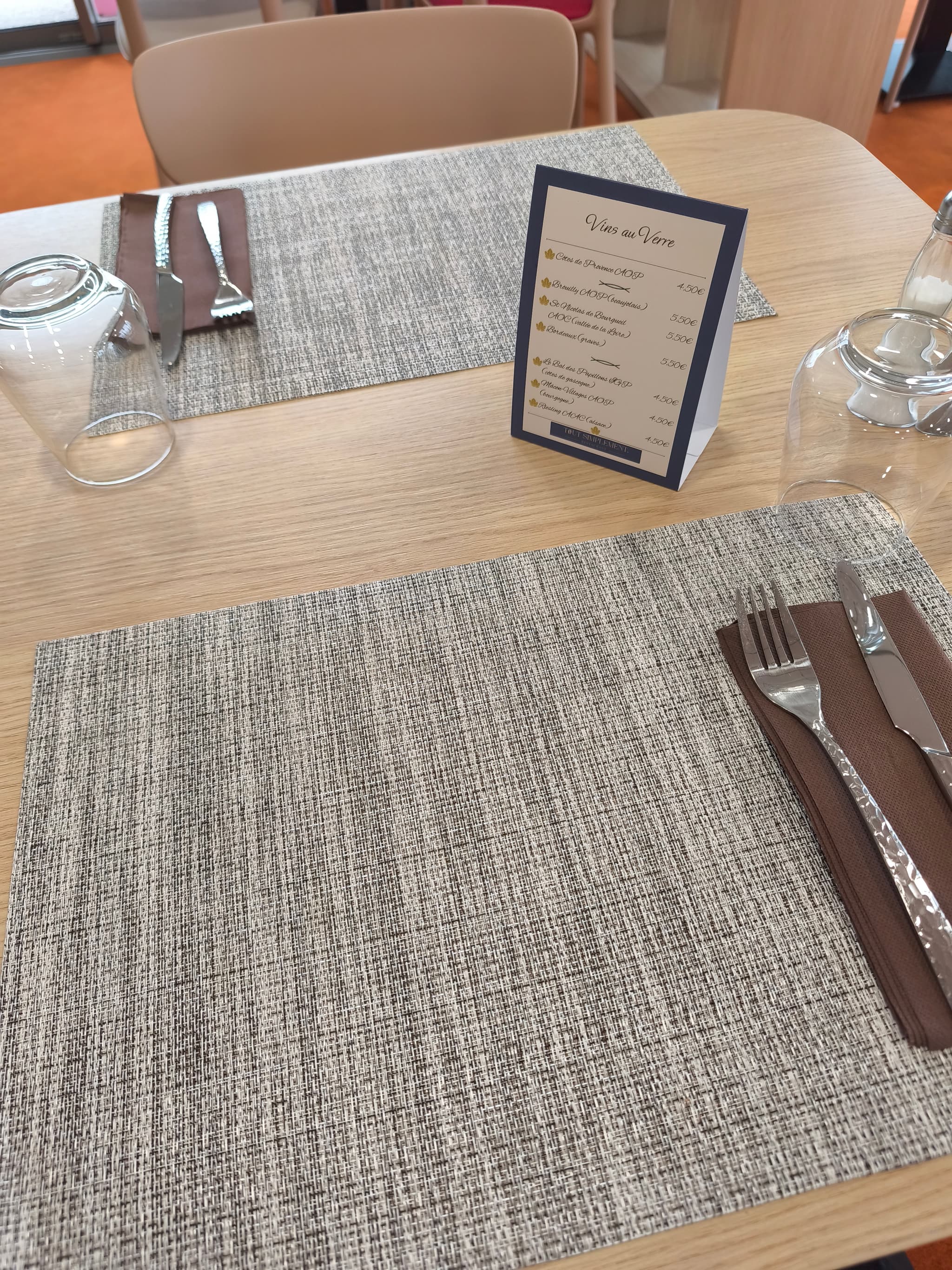 Restaurant Tout Simplement - Table