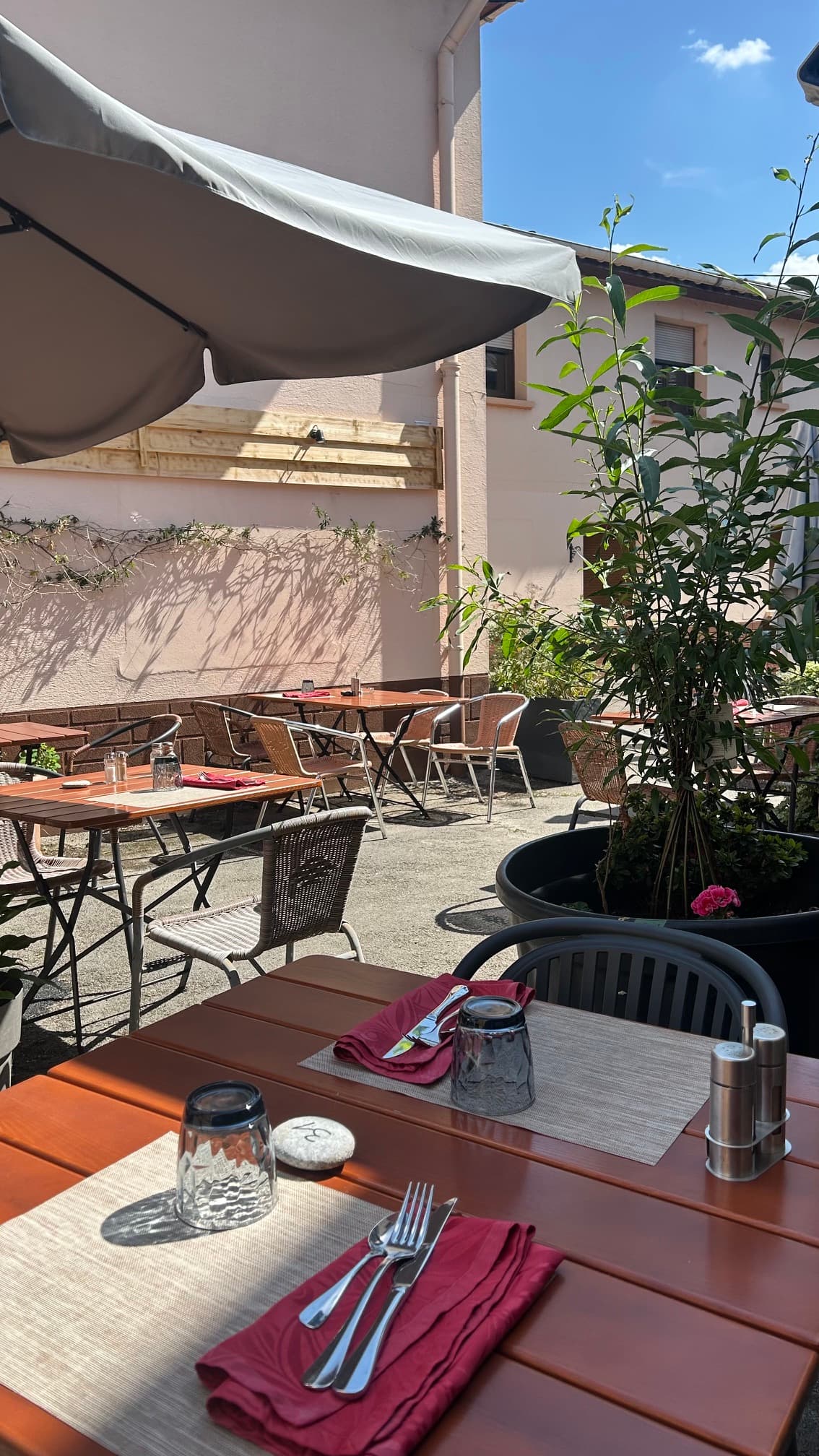 Auberge du Cheval Blanc - TERRASSE