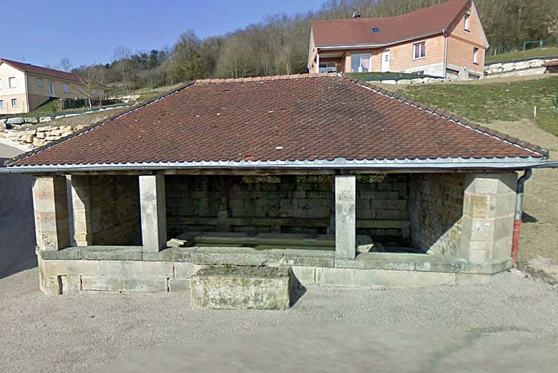 Lavoir à Serqueux