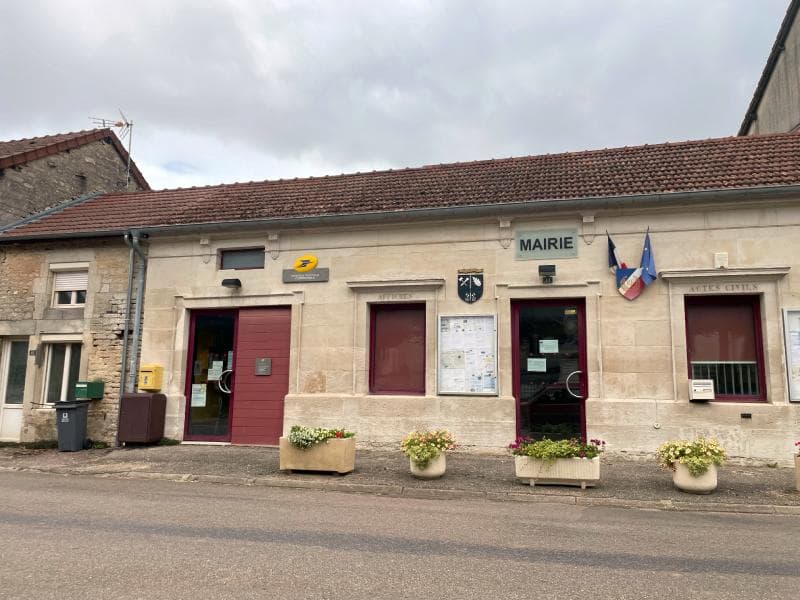 Agence postale de Chalvraines