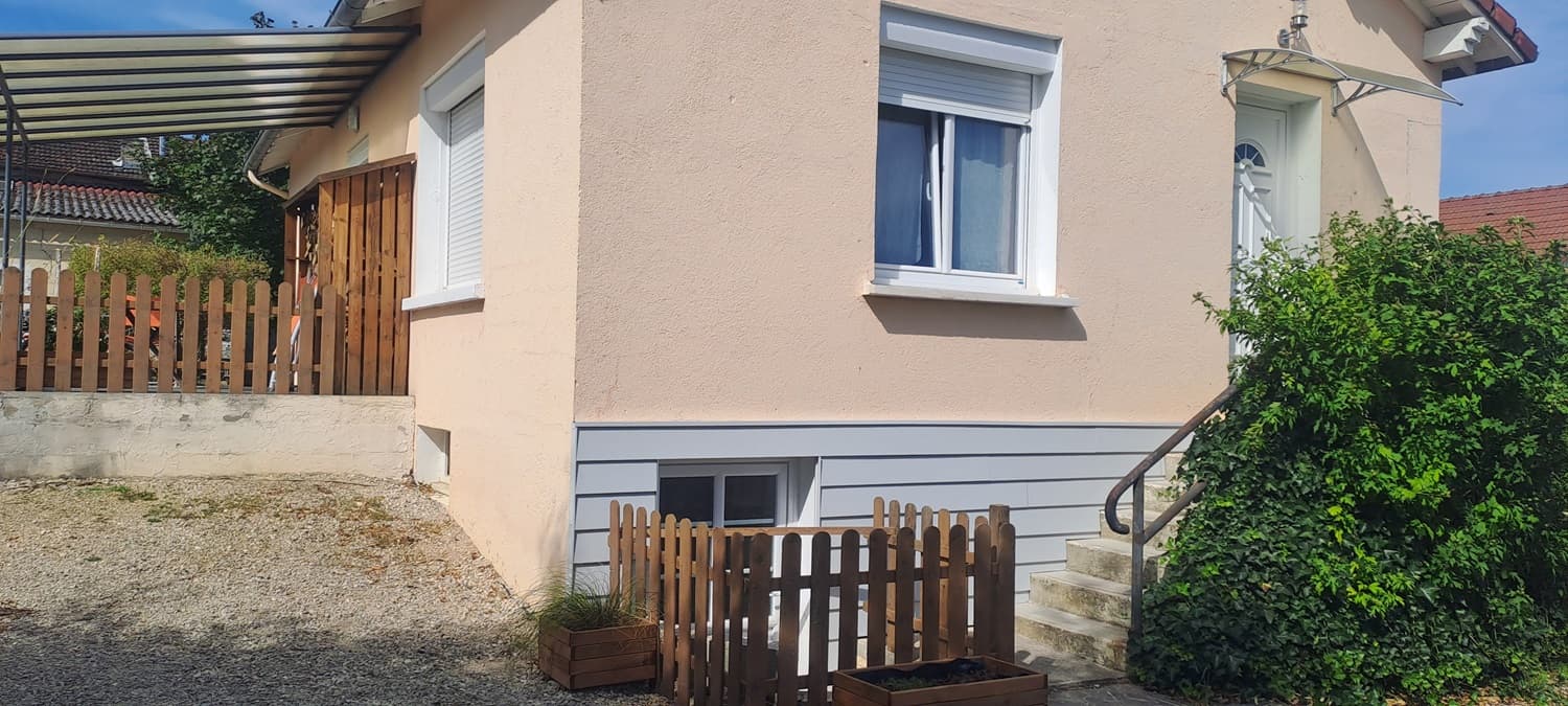 TORCENAY gite Charmante Petite Maison