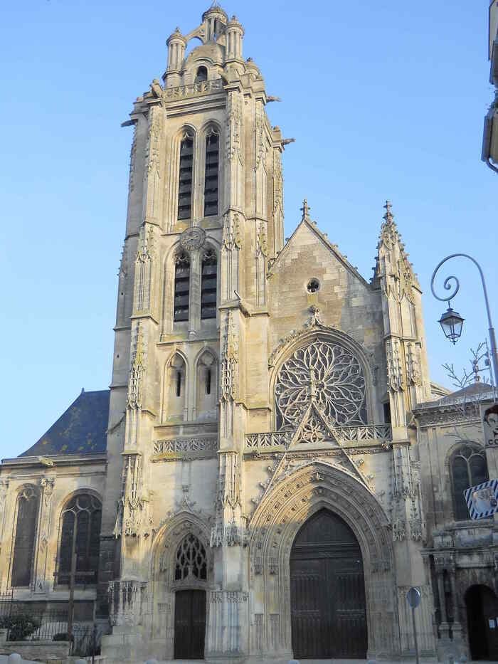 Visite de la sacristie par le sacristain