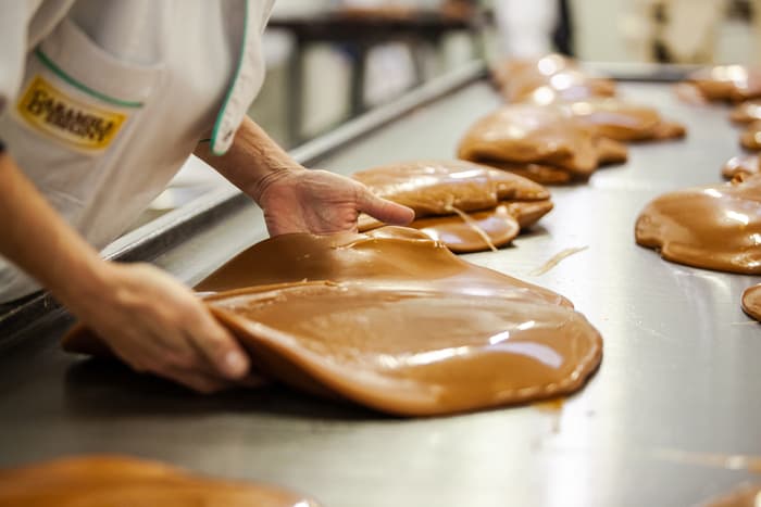 Visite libre : découvrez la fabrication des caramels d'Isigny !