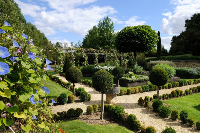Visite d'un authentique château du XVe siècle et de ses jardins