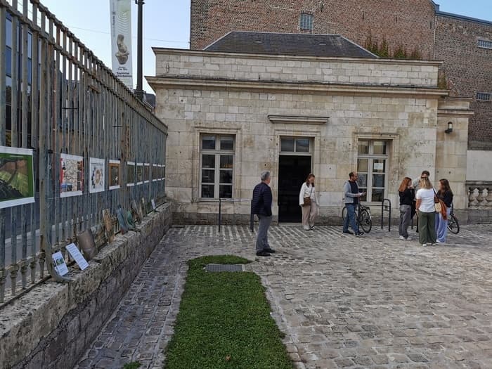 Visites à l'Académie des Sciences, Lettres et Arts d'Amiens et conférence de Jean-Luc Vigneux