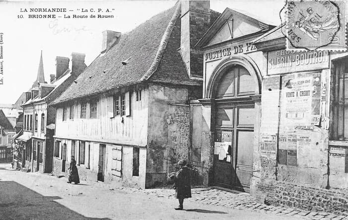 Exposition de photographies anciennes sur plaques photographiques