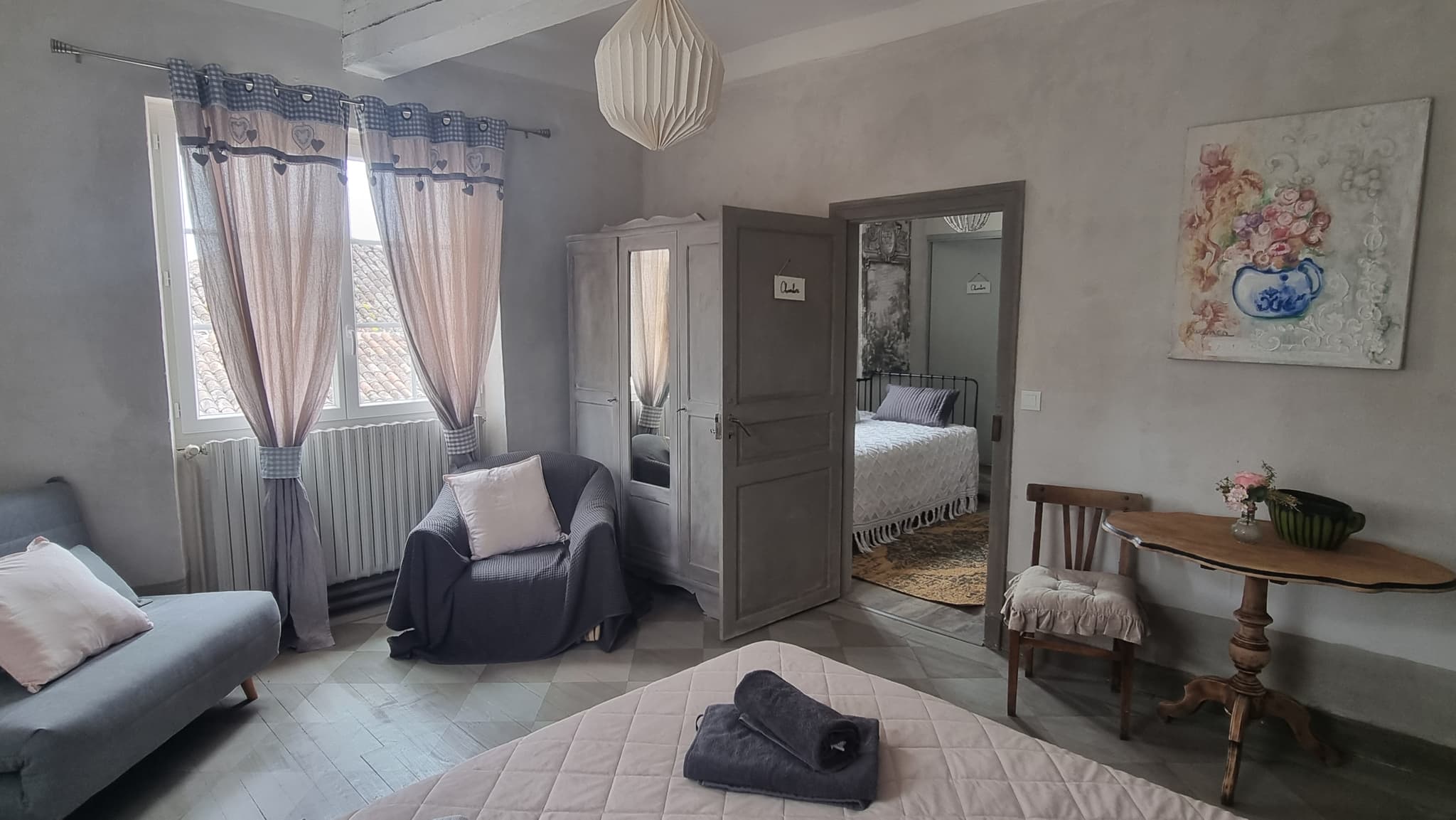 Chambre 3 vue correspondance lit SAS Chez Carol >Puymaurin <c.niewidziala