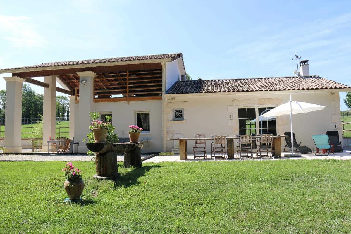 Villa Les Paradoux
