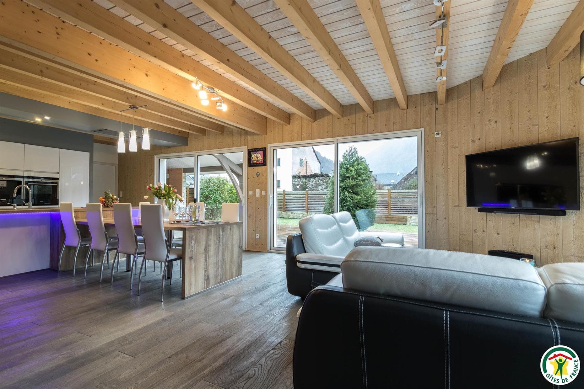 Casa Cosy - Au cœur des Pyrénées - Villa grand confort - 3 chambres 3 salles de bain - Clim -