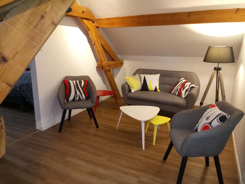 Chambre hôtes Toulaho coin salon CAZERES