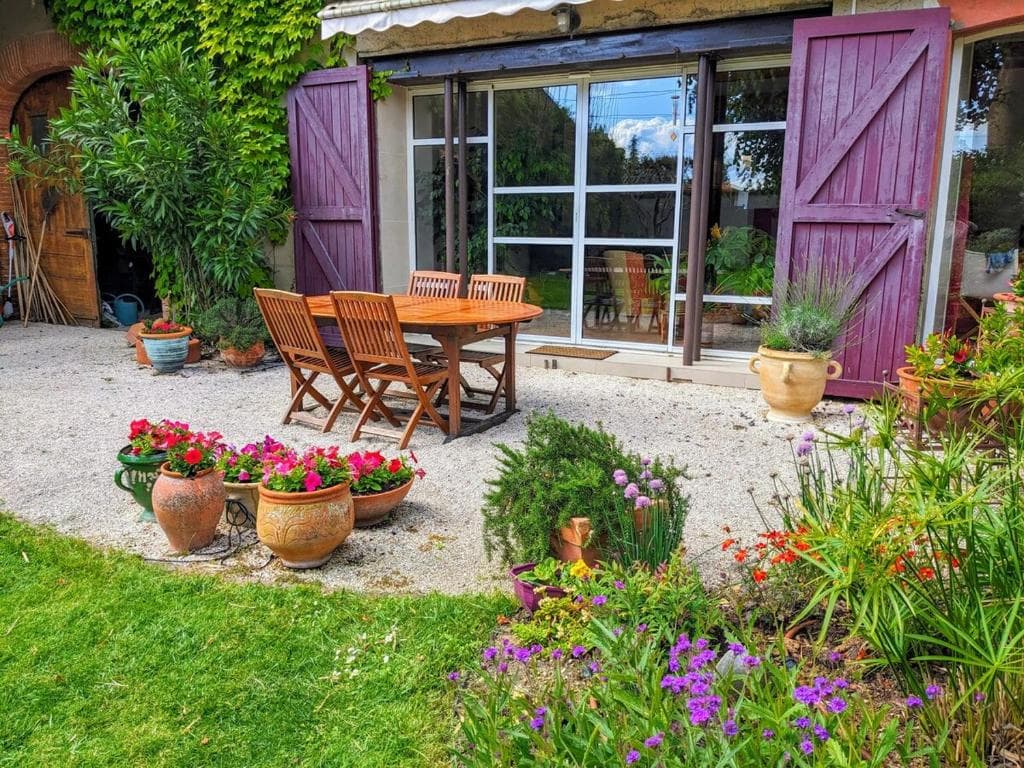 EXTERIEUR-table