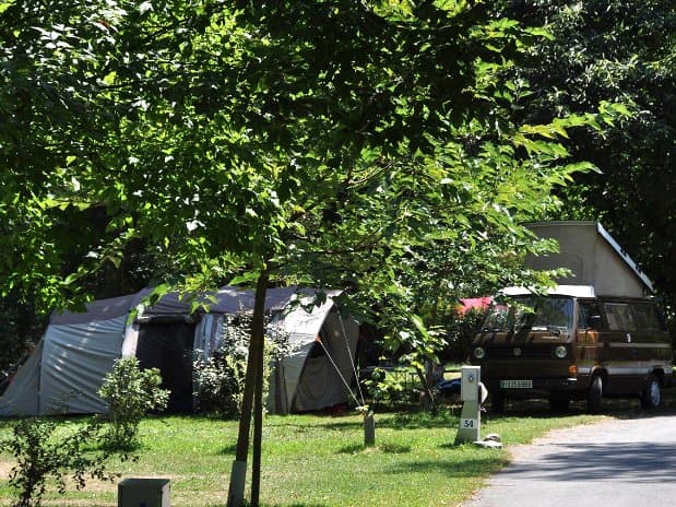 Emplacement tente - Camping Paradis Midi-Pyrénées