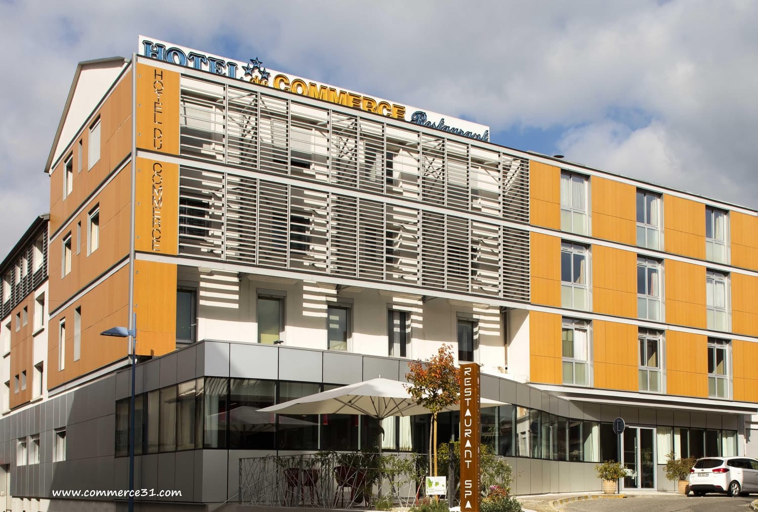 Hotel du commerce 8 SAINT GAUDENS