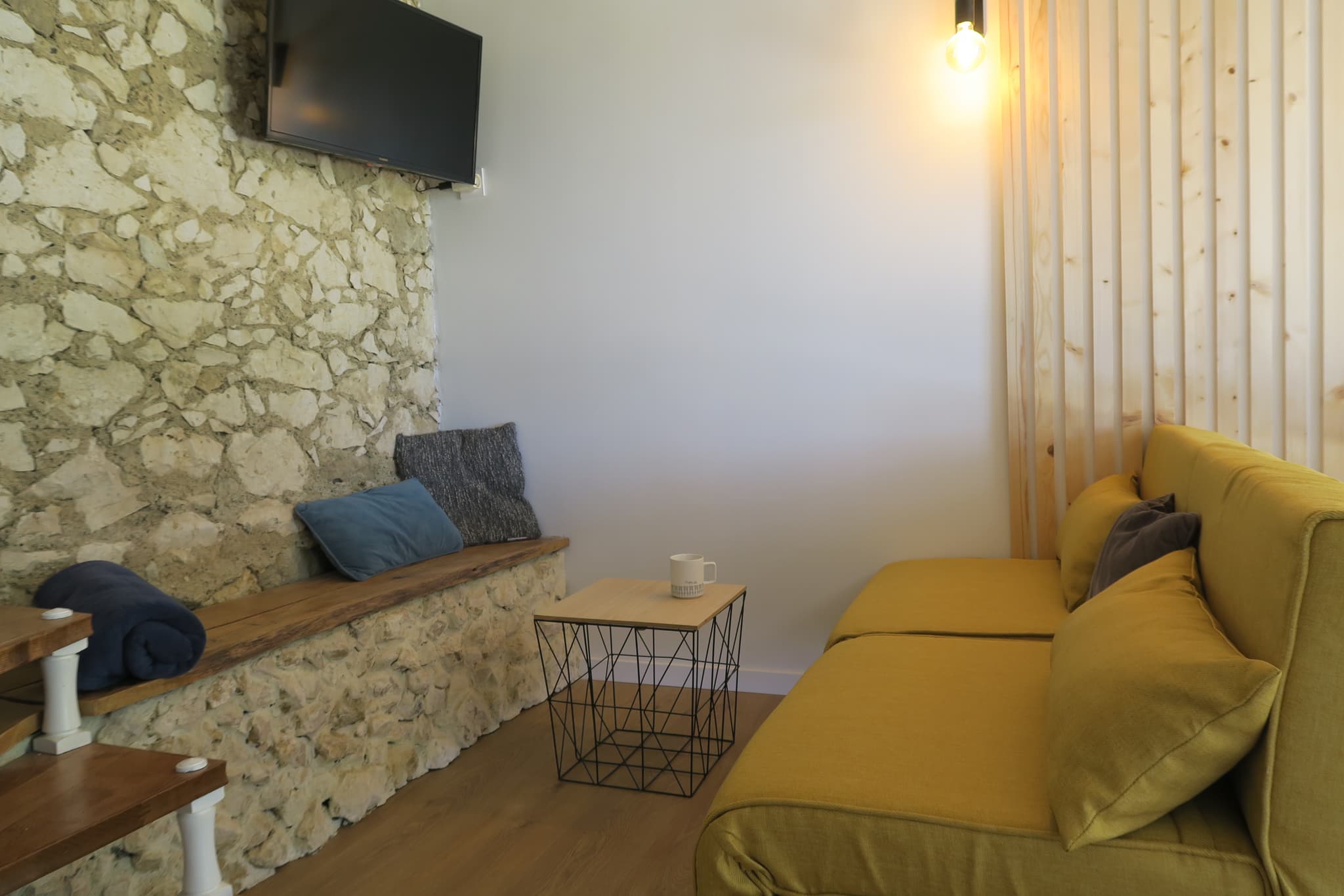 Nidou le gîte - Salon -  Puymaurin Comminges Pyrénées