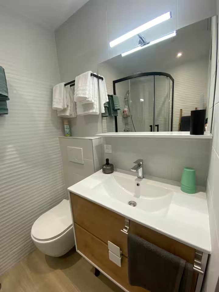 e8f699dc-81ea-4cc5-a432-850e5c01ca44