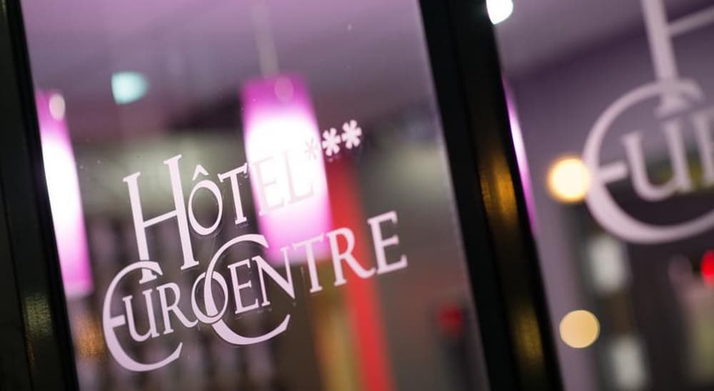 entree eurocentre CASTELNAU