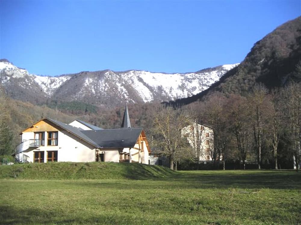 centre-de-vacances-la-roseraie-le-centre-eup-pyrenees31