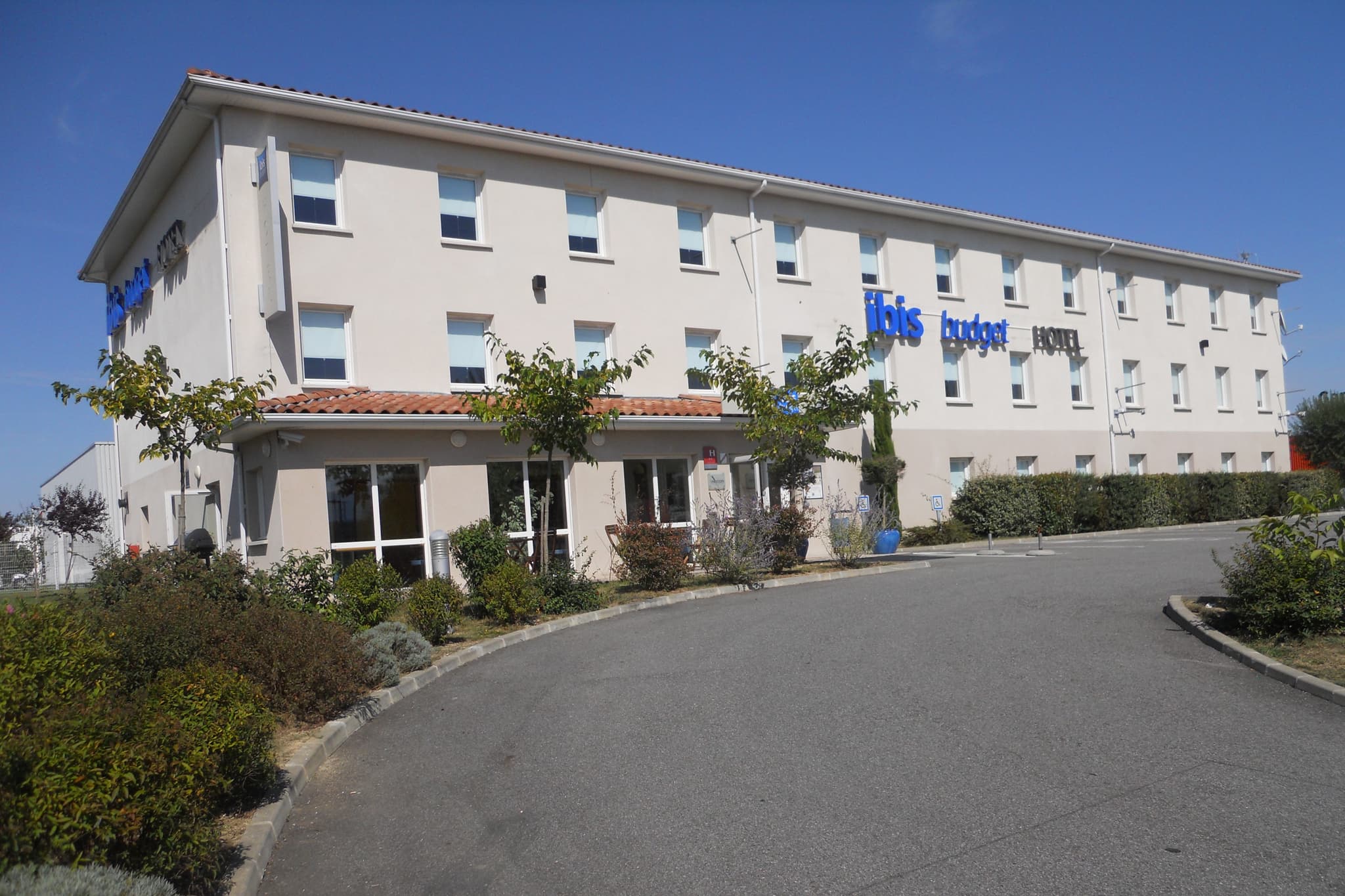 ibis budget hotel saint gaudens