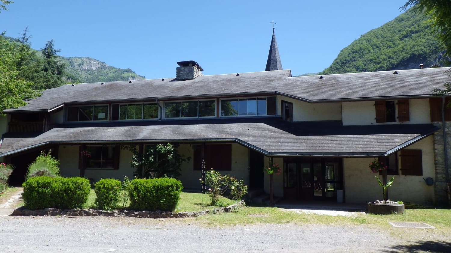 centre-de-vacances-la-roseraie-le-centre-eup-pyrenees31