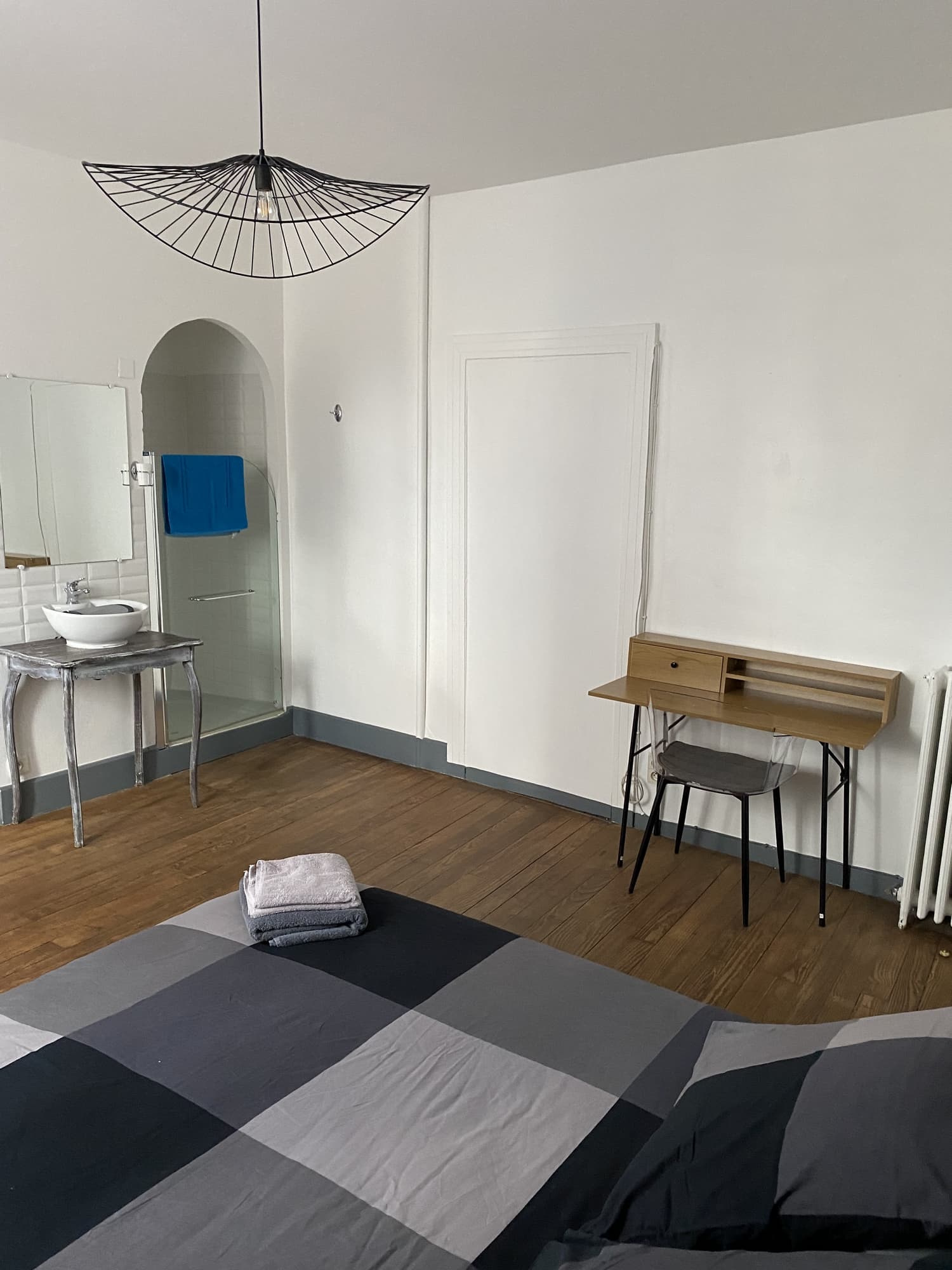 hotel-le-31-gourdan-polignan-chambre-pyrenees31