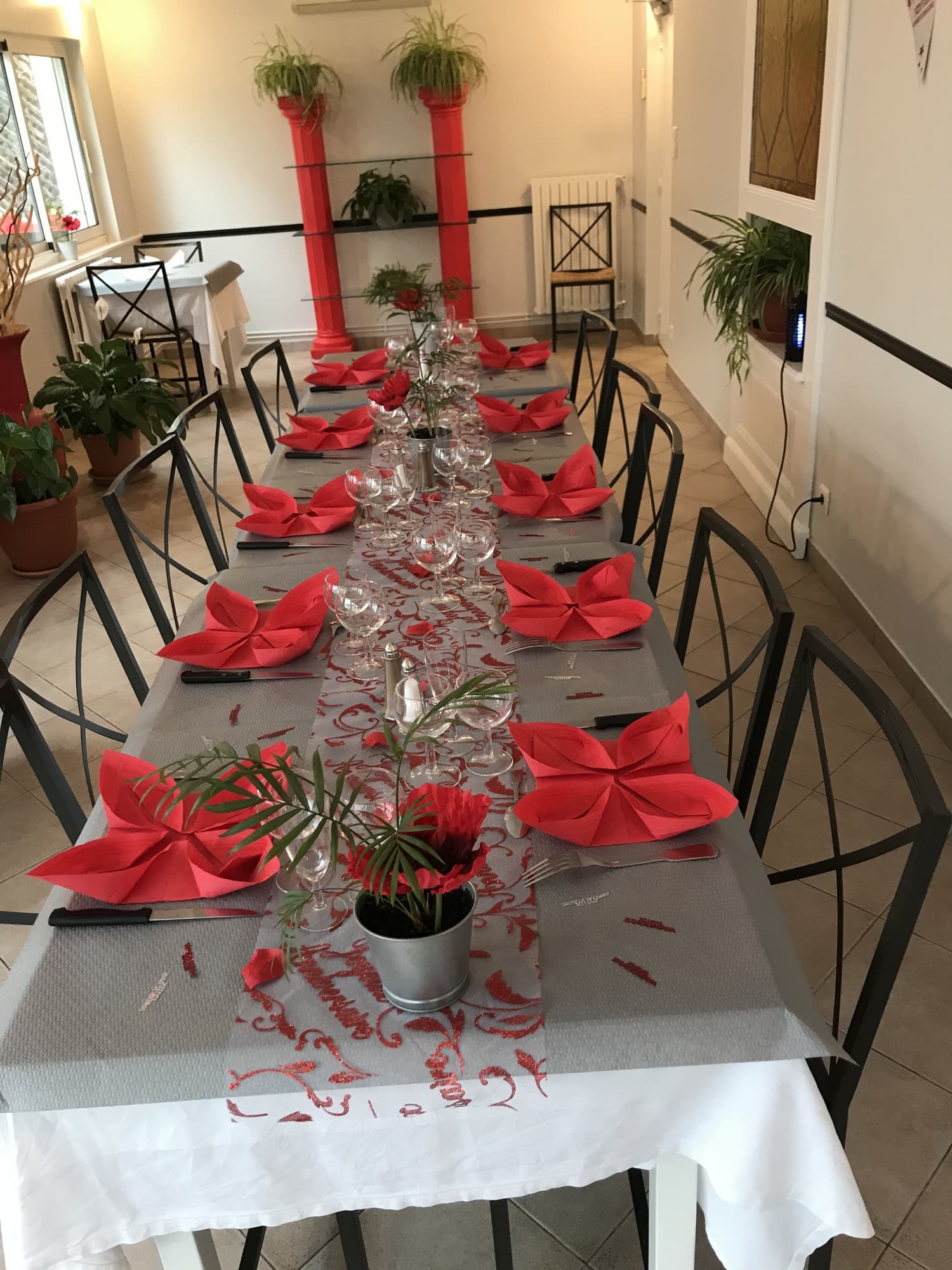 hotel-le-31-gourdan-polignan-salle-restaurant-pyrenees31