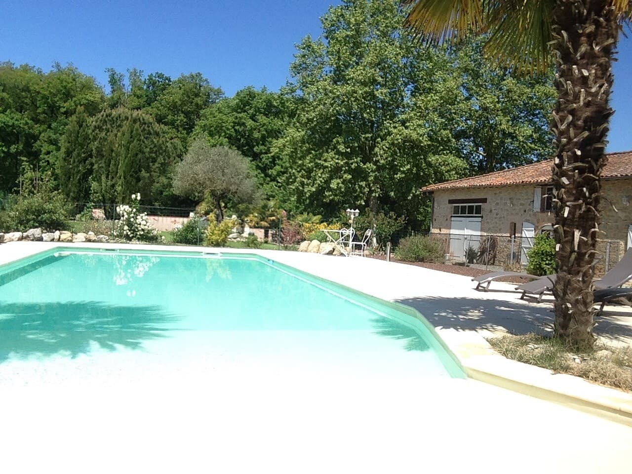 Piscine du Mas de Briquepierre