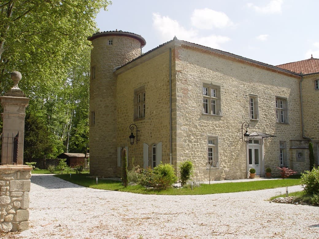 studio 1chateau Auriac sur vendinelle