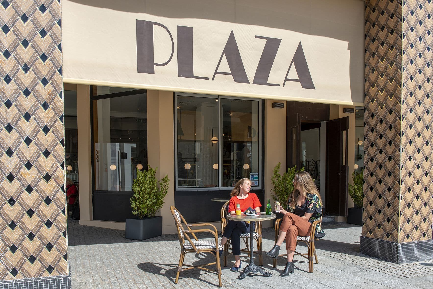 Bar le Plaza Biarritz extérieur sur la terrasse
