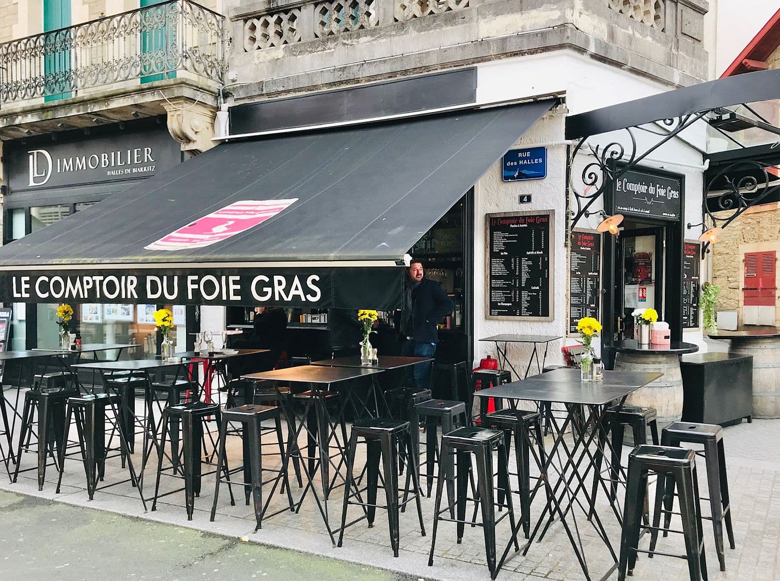 Comptoir de foie gras extérieur