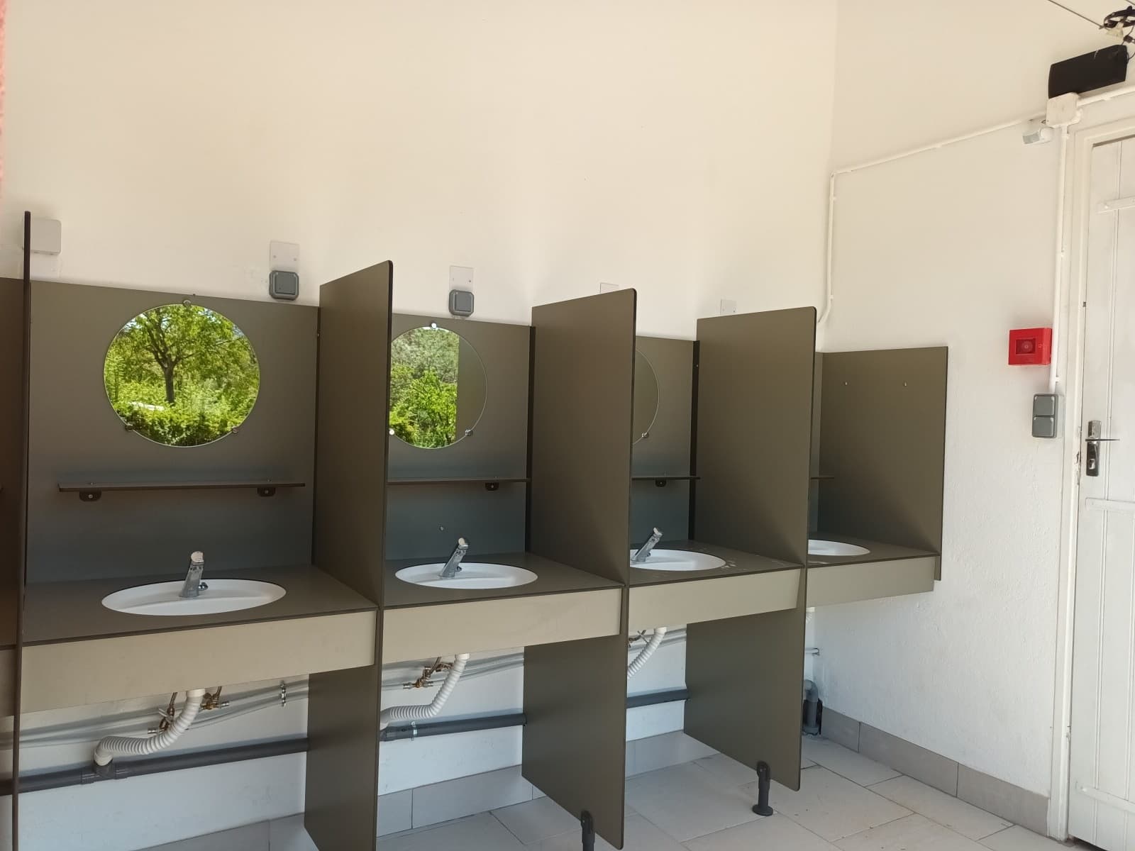 Sanitaires camping les Vailhés