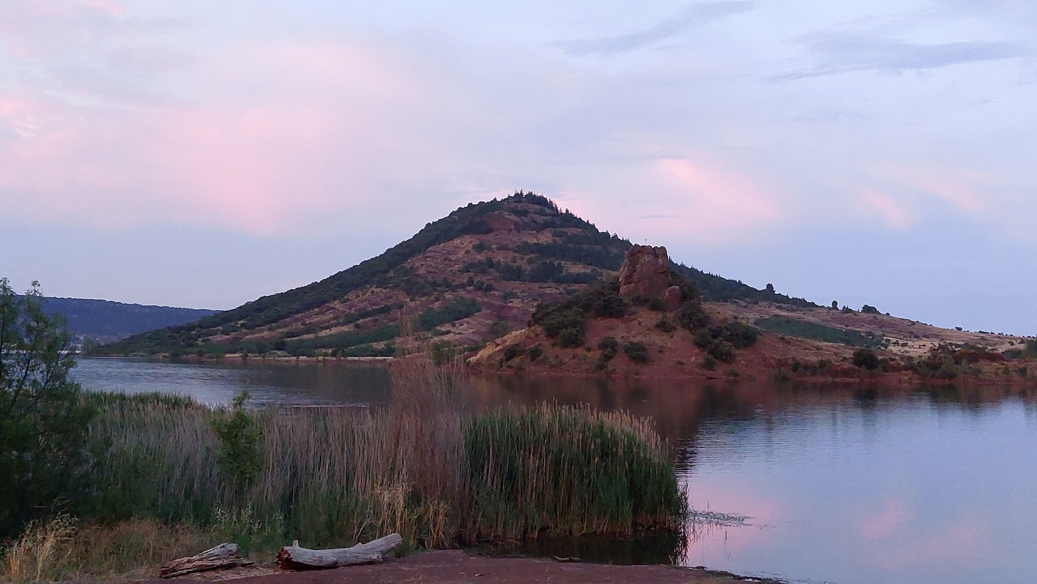 lac du salagou 6km