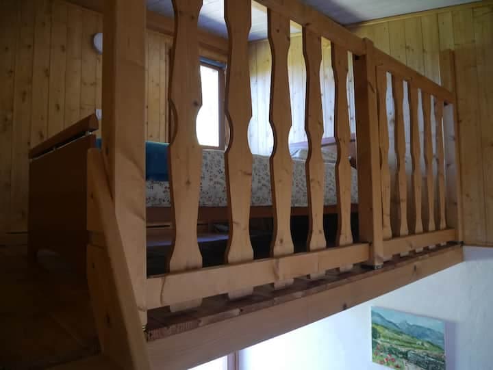 lit mezzanine de la chambre "Les Cabanis"