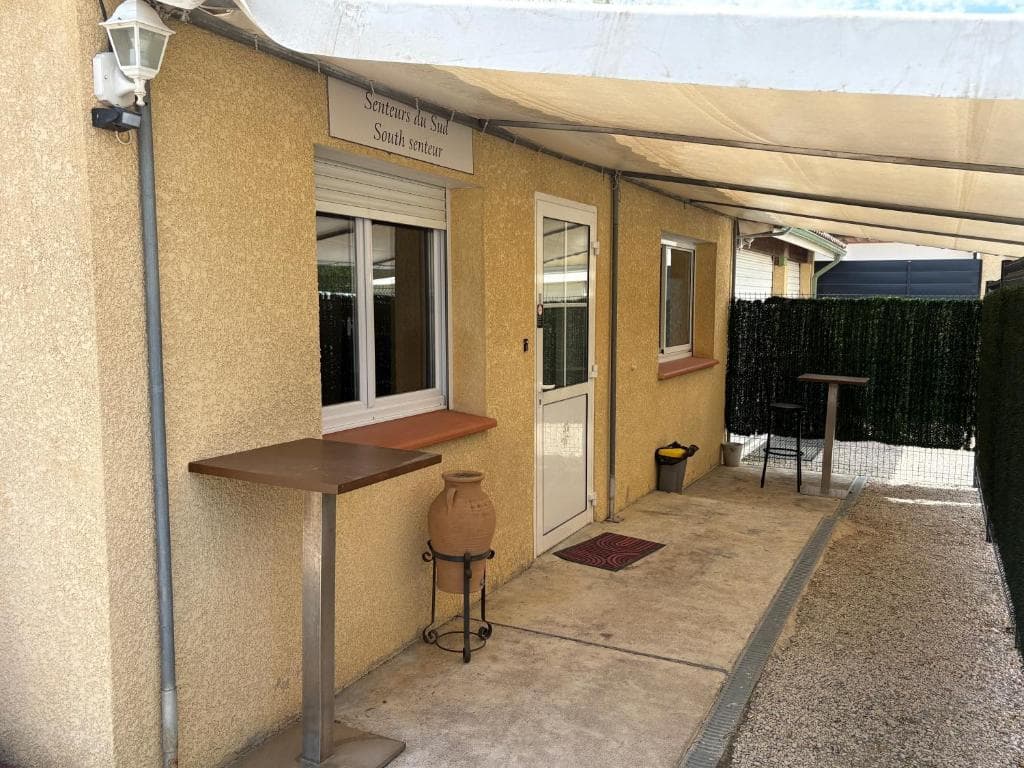 690584401