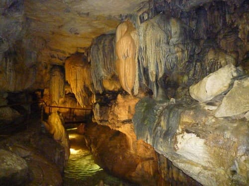 GROTTE DE lABEIL