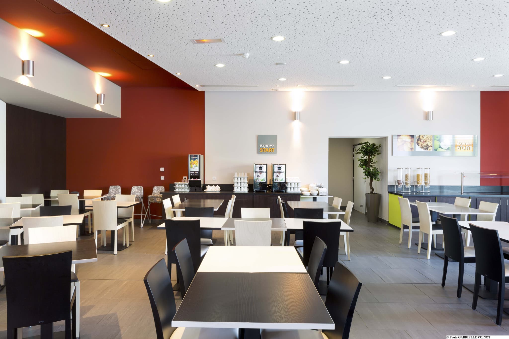 Salle petit déjeuner