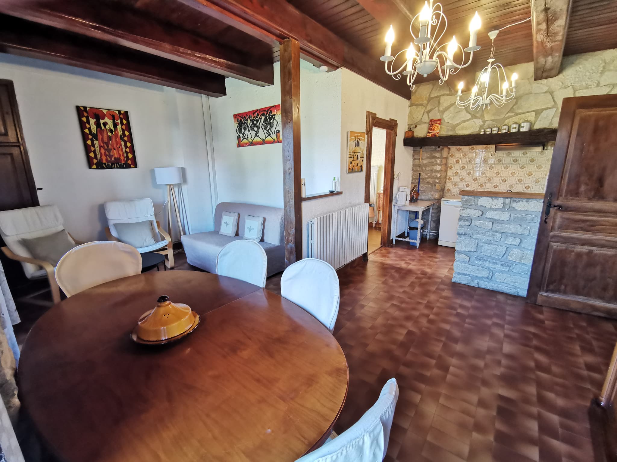 Salle à manger gîte Le Barry