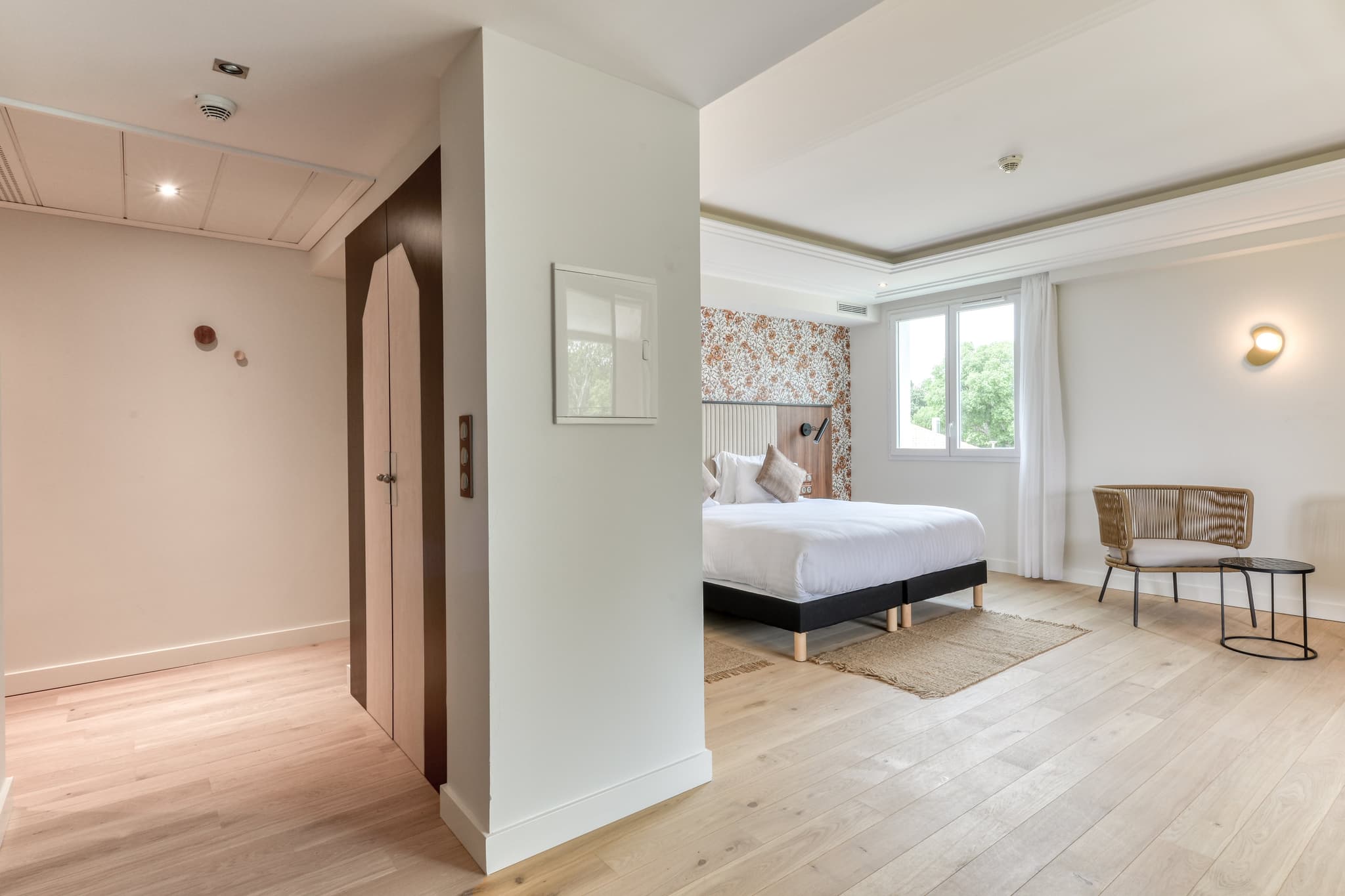 Junior suite privilege