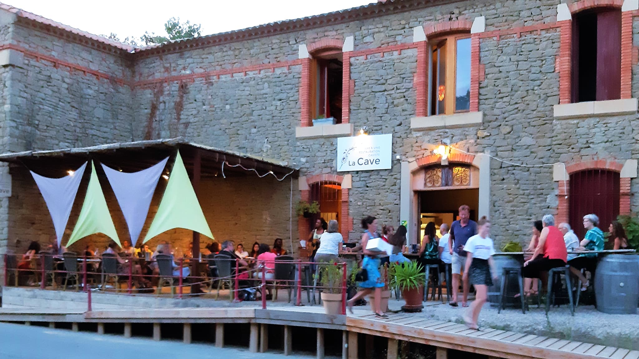 La Cave-extérieur-2020-ModercSabine-OTMC
