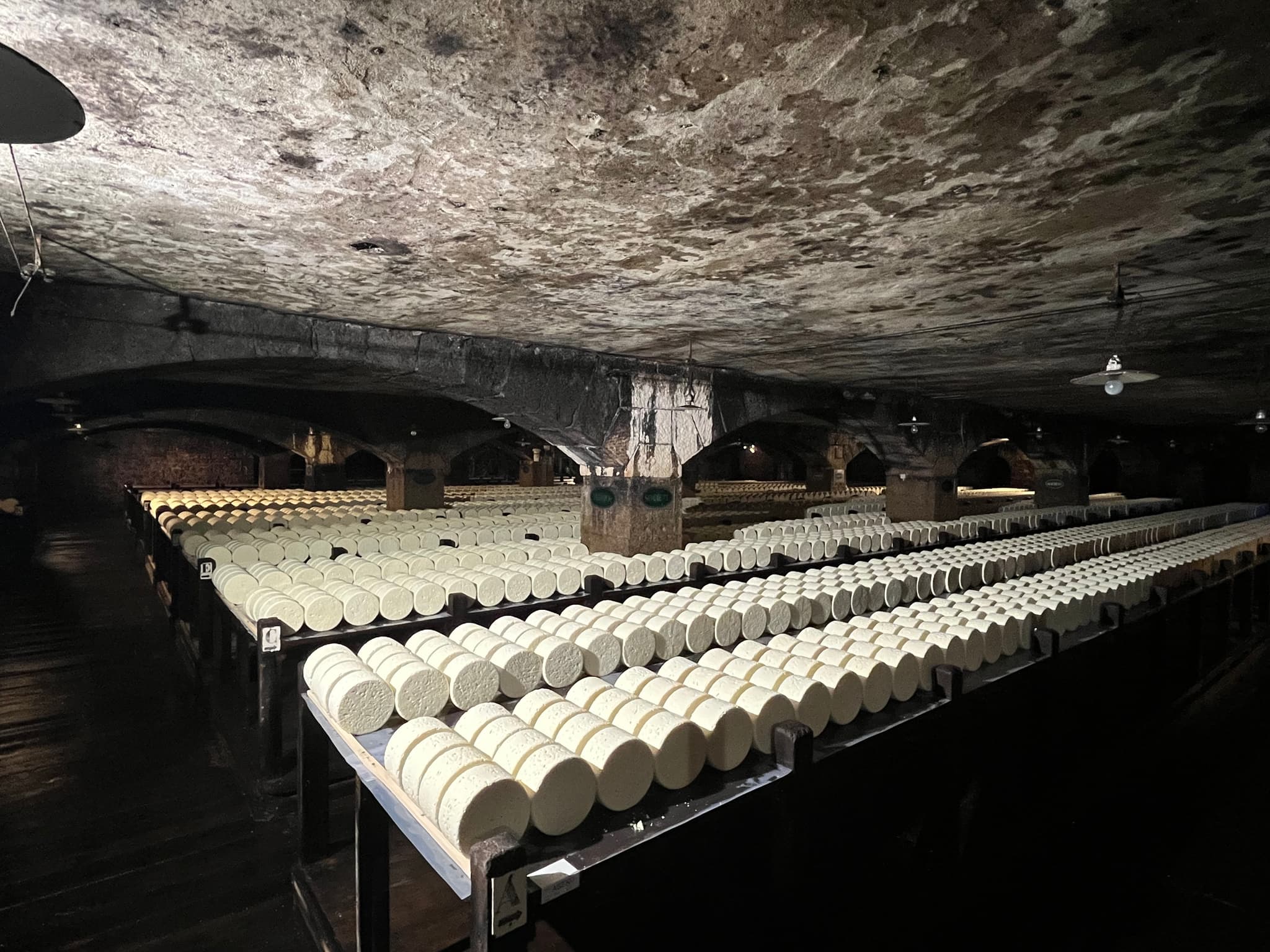 Les caves d'affinage du Roquefort