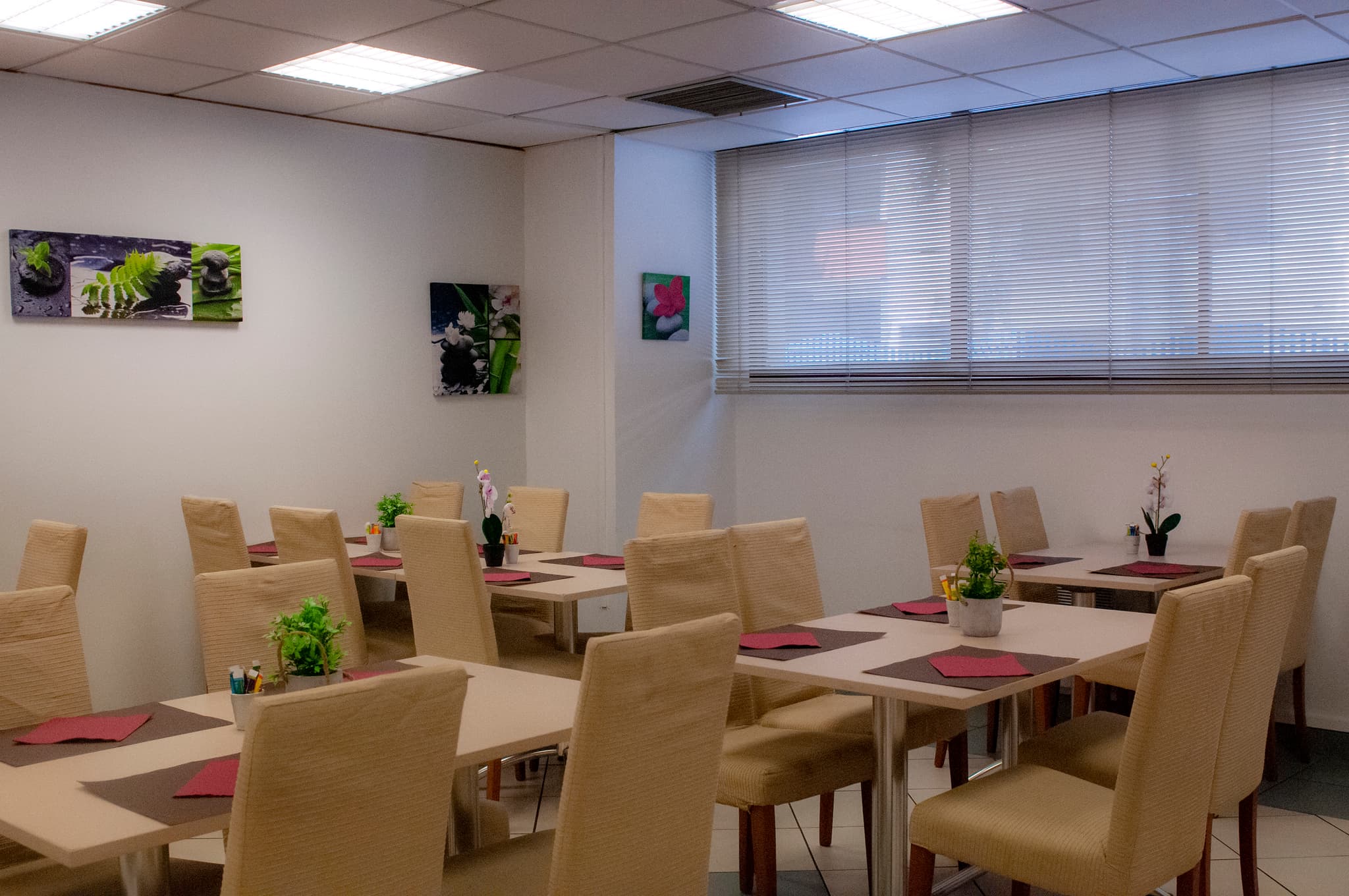 Salle de petit-déjeuners