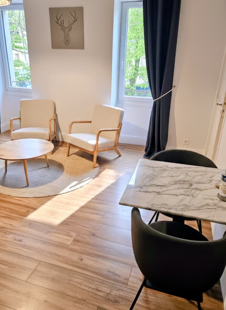 Salon bas et table