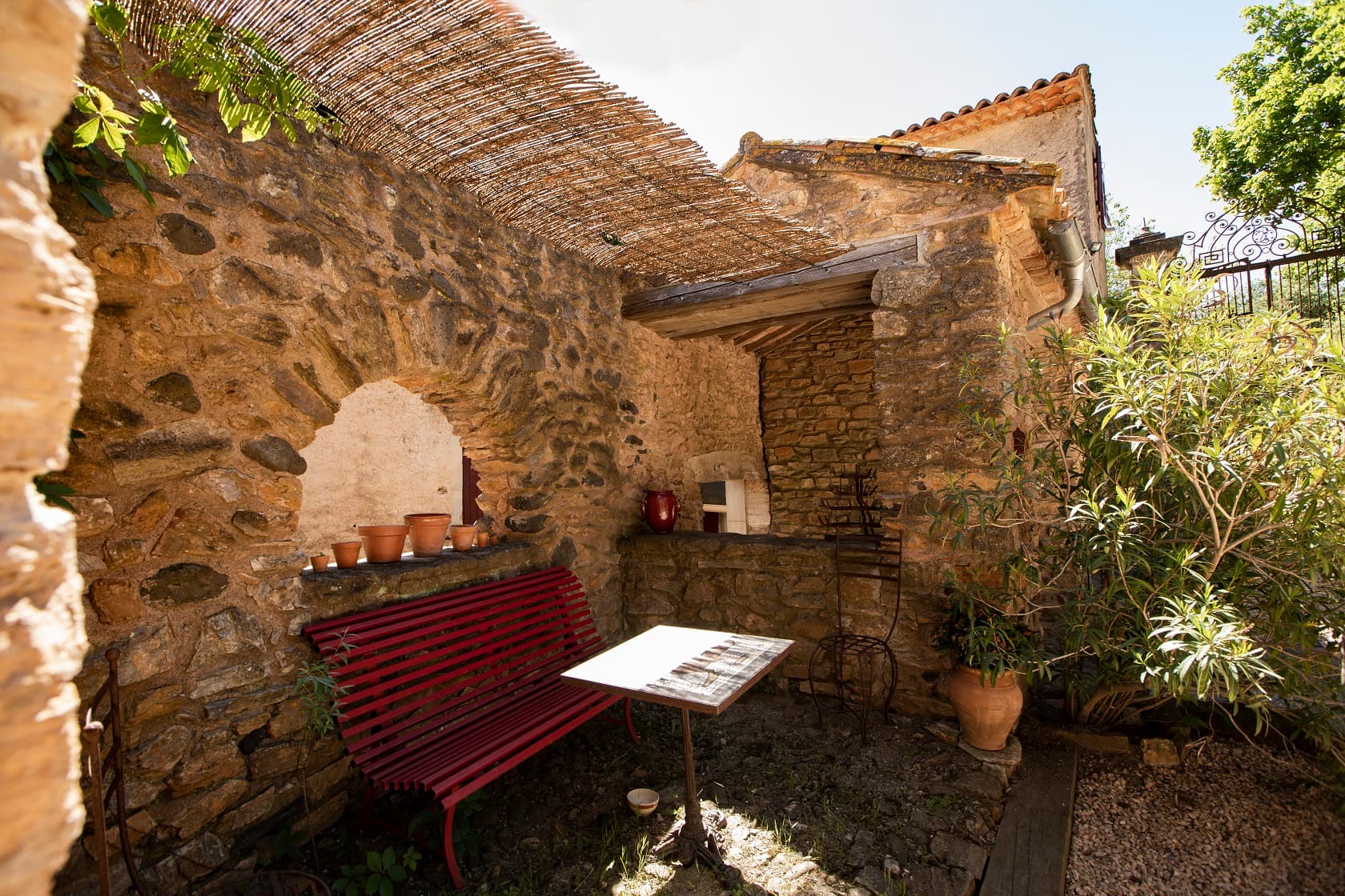 Cour Hameau de Pouzes